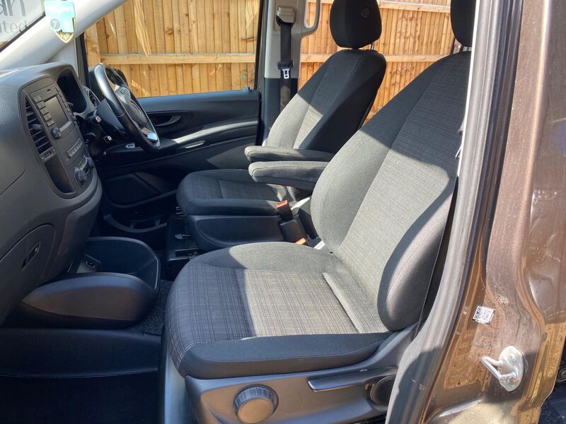 MERCEDES-BENZ VITO